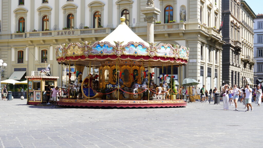 Carousel in the Square next to Pandini