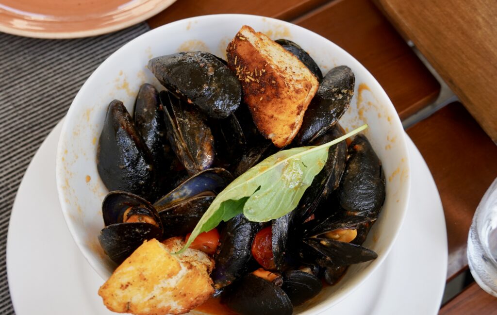 "Spaghetti con Vongole" (Spaghetti with clams)